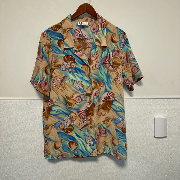 Maggie Sweet Vintage Women’s Button Down Shirt Size L Beige Blue Shell Print - Picture 7 of 10